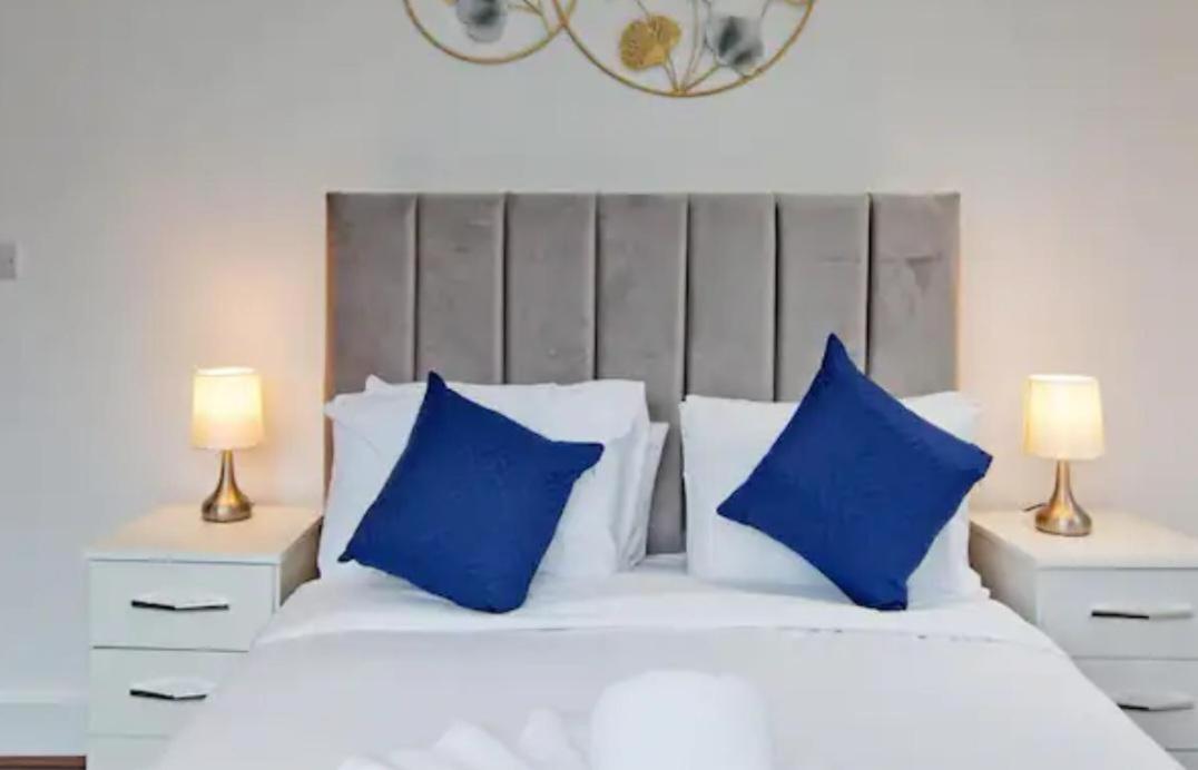 Stylish Furnished Rooms In Barking Centre Exterior foto